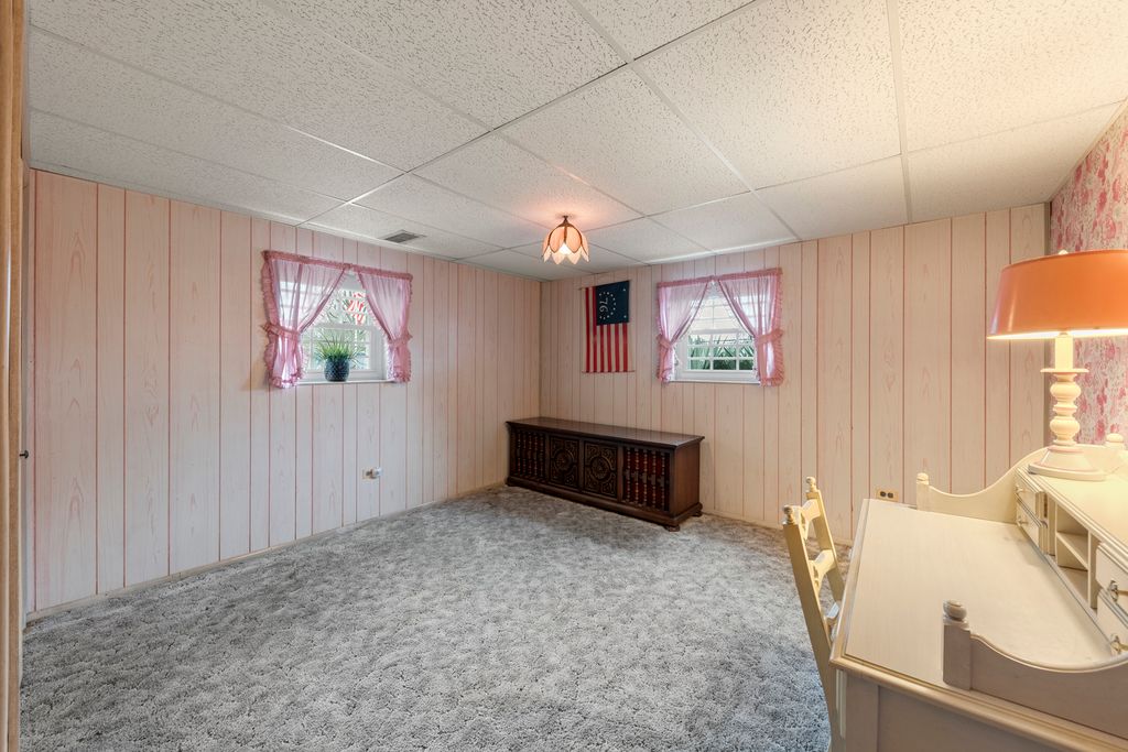 Image 17 of property listing at 15423 Orogrande Drive, Oak Forest, IL 60452