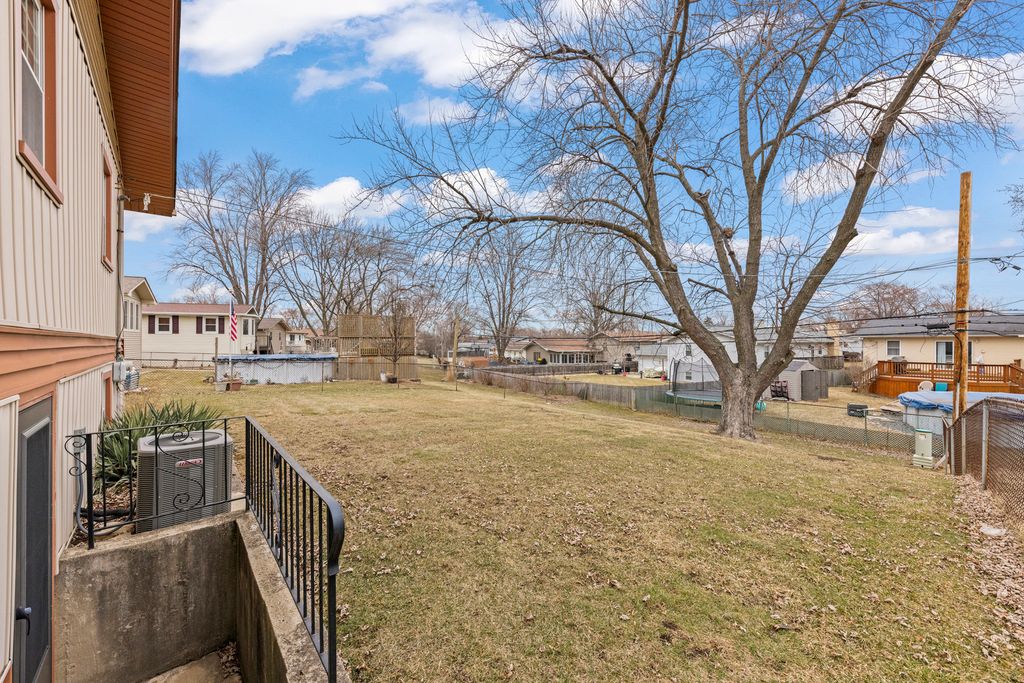 Image 21 of property listing at 15423 Orogrande Drive, Oak Forest, IL 60452