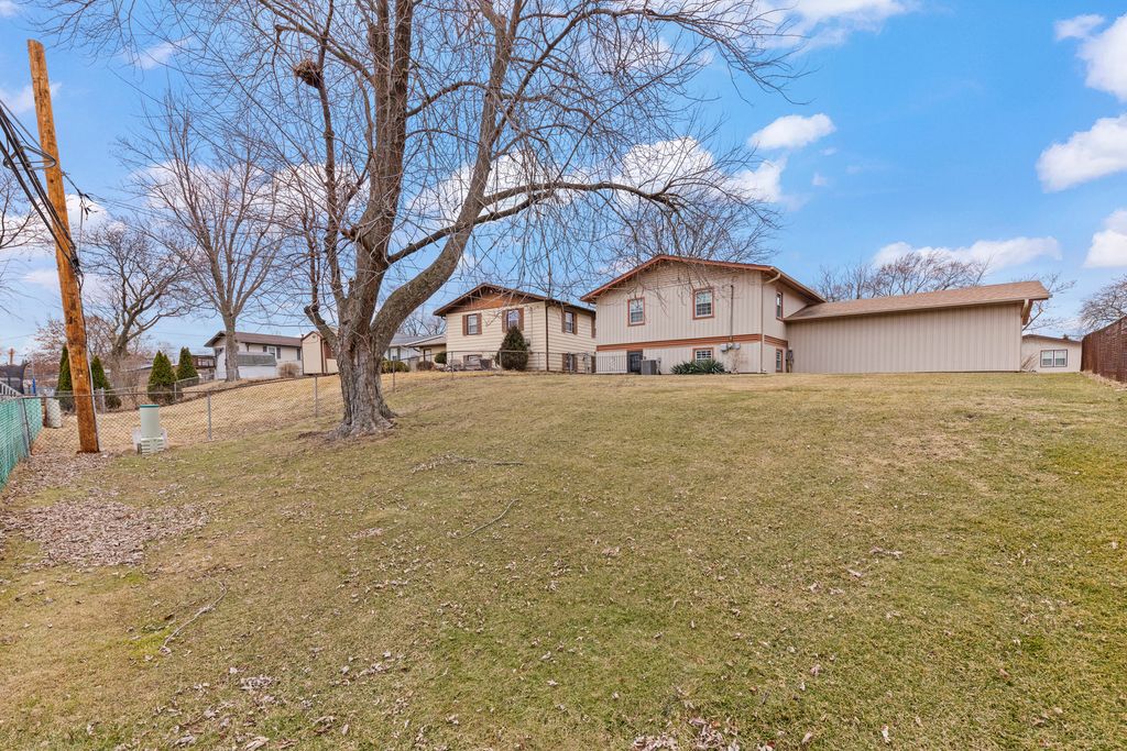 Image 22 of property listing at 15423 Orogrande Drive, Oak Forest, IL 60452