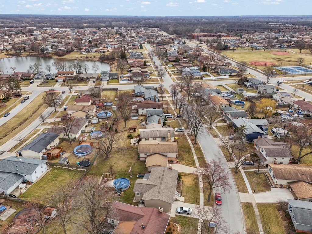 Image 26 of property listing at 15423 Orogrande Drive, Oak Forest, IL 60452