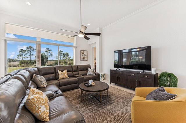 7733 Maywood Crest Drive, Palm Beach Gardens, FL 33412
