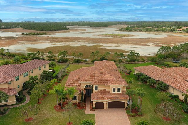 7733 Maywood Crest Drive, Palm Beach Gardens, FL 33412