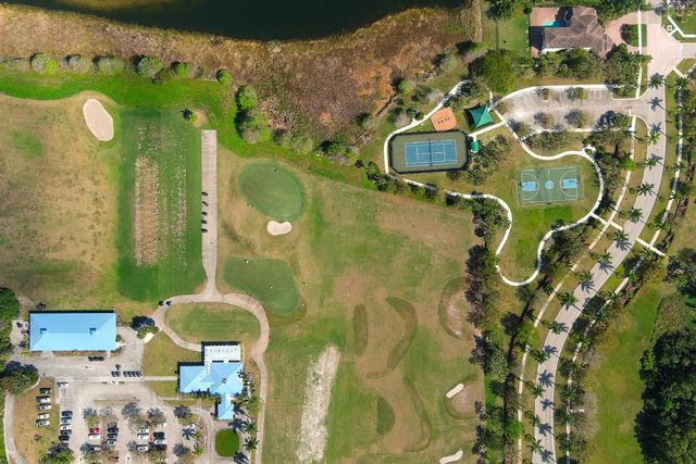7733 Maywood Crest Drive, Palm Beach Gardens, FL 33412