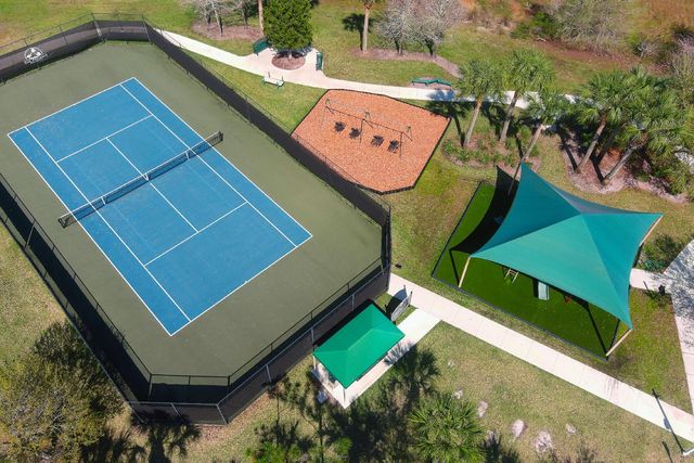 7733 Maywood Crest Drive, Palm Beach Gardens, FL 33412