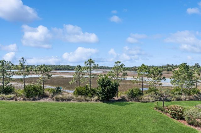 7733 Maywood Crest Drive, Palm Beach Gardens, FL 33412