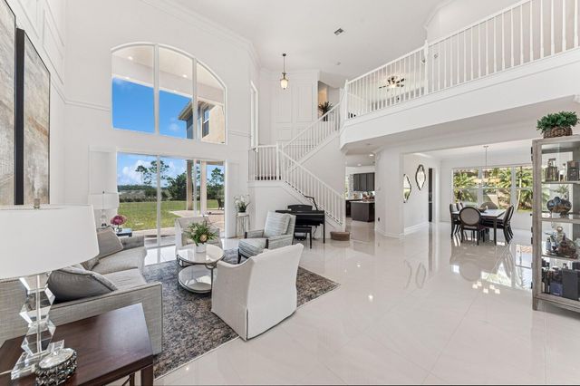 7733 Maywood Crest Drive, Palm Beach Gardens, FL 33412