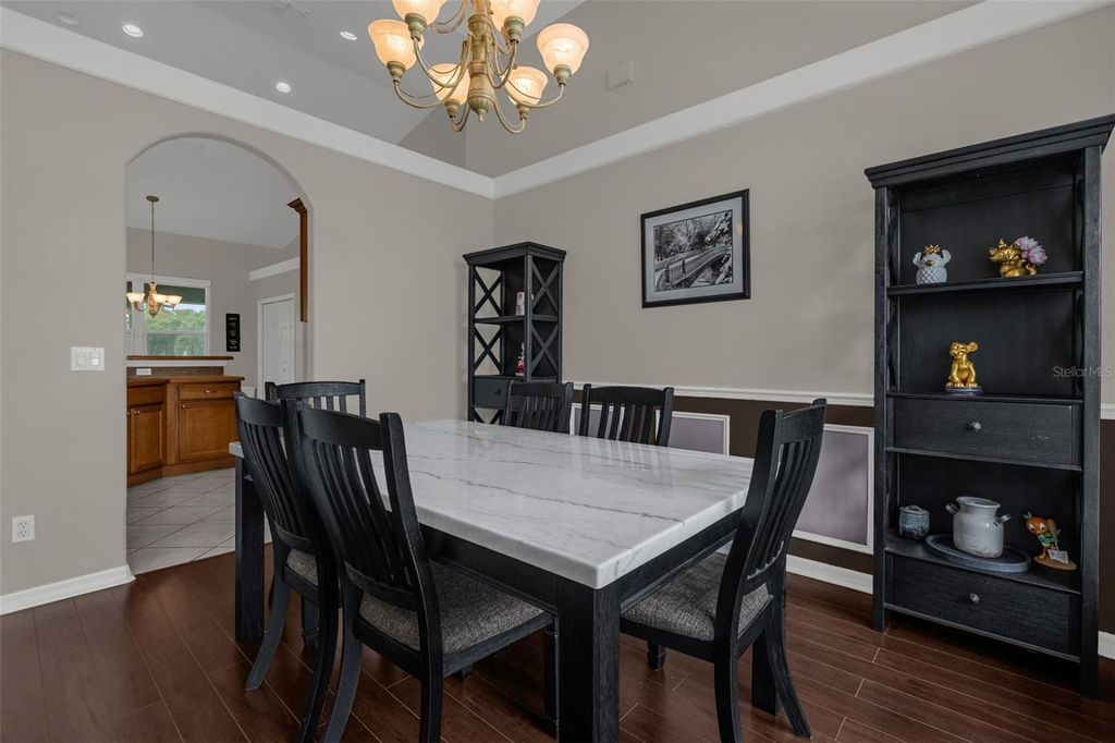 Image 11 of property listing at 1934 FAIRWAY LOOP, Kissimmee, FL 34746