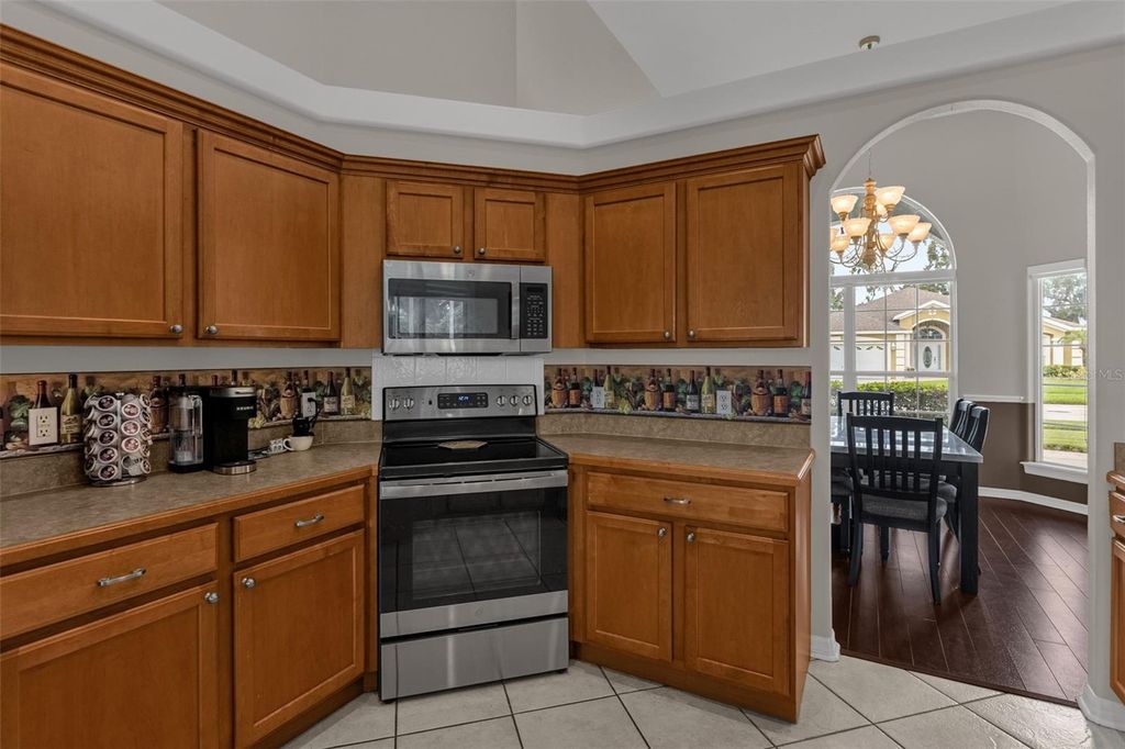 Image 16 of property listing at 1934 FAIRWAY LOOP, Kissimmee, FL 34746