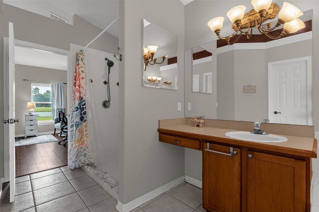 Image 27 of property listing at 1934 FAIRWAY LOOP, Kissimmee, FL 34746