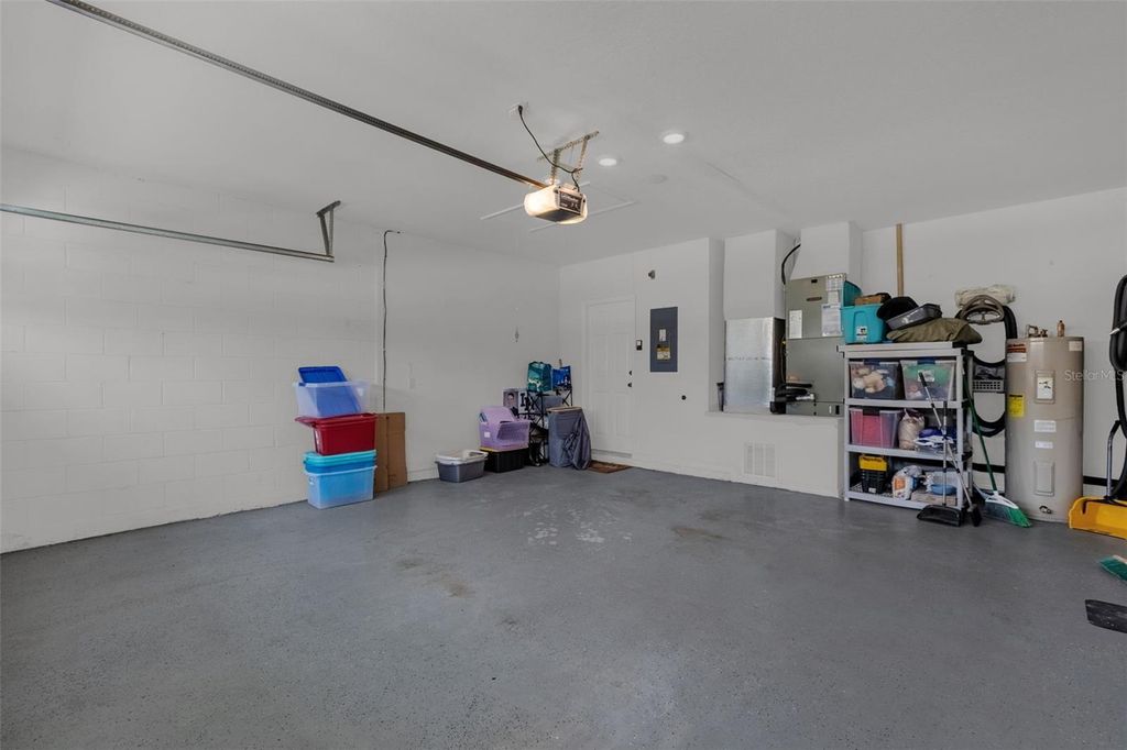 Image 30 of property listing at 1934 FAIRWAY LOOP, Kissimmee, FL 34746