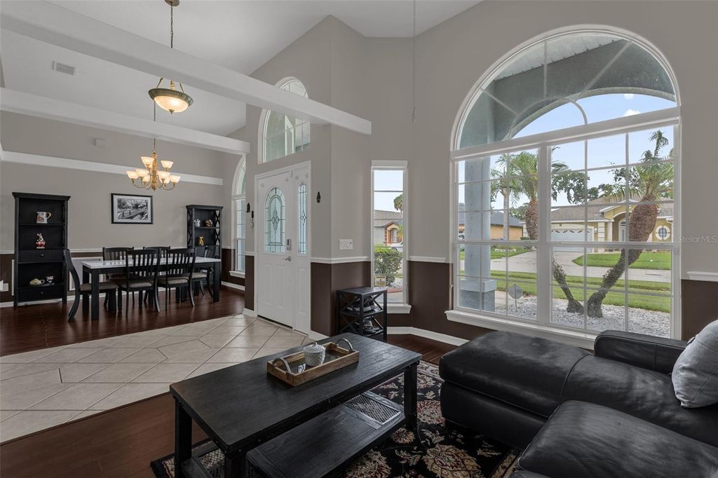 Image 6 of property listing at 1934 FAIRWAY LOOP, Kissimmee, FL 34746