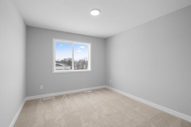 2181 Westpointe Drive, Hastings, MN 55033