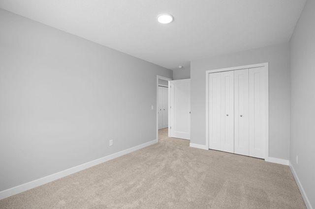 2181 Westpointe Drive, Hastings, MN 55033