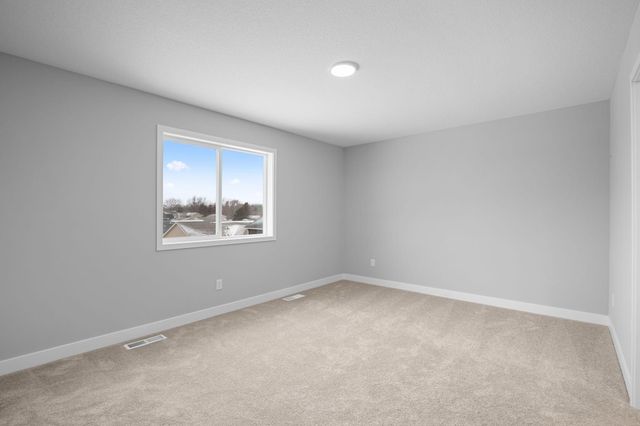 2181 Westpointe Drive, Hastings, MN 55033
