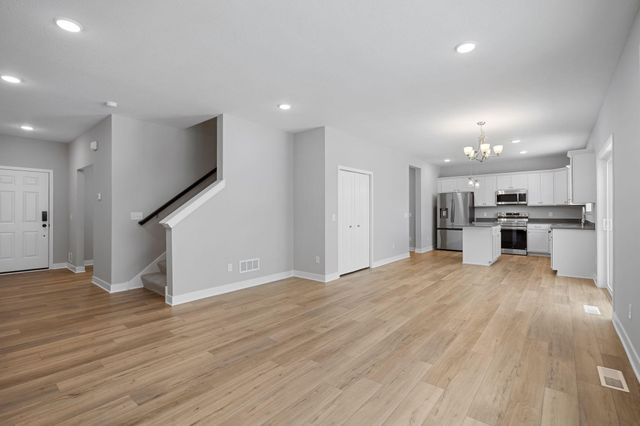 2181 Westpointe Drive, Hastings, MN 55033