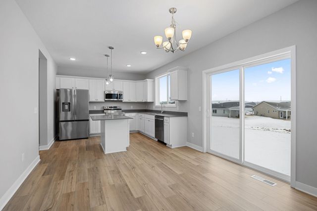 2181 Westpointe Drive, Hastings, MN 55033
