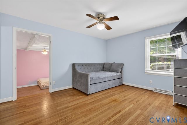 10709 Lunswood Rd, Chester, VA 23831