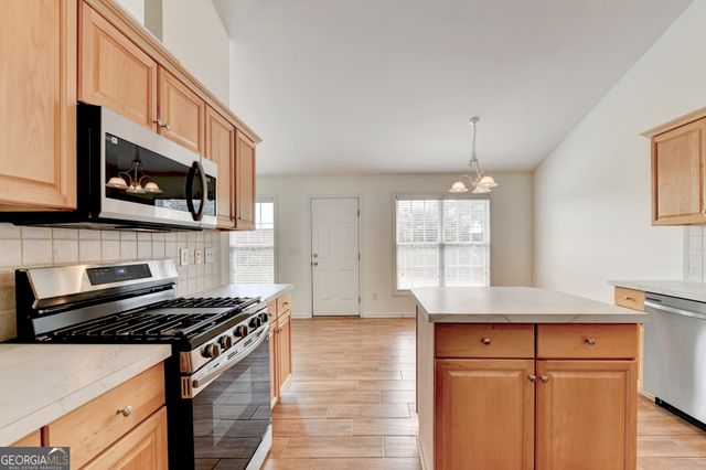 1072 Pecan Grove Place, Lawrenceville, GA 30046