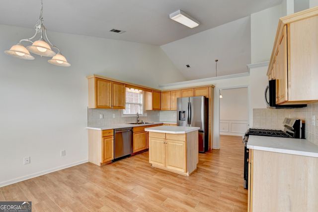 1072 Pecan Grove Place, Lawrenceville, GA 30046