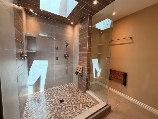 1447 S Valley Center, Glendora, CA 91740