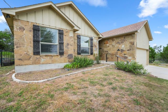 9808 Longhorn SKWY, Dripping Springs, TX 78620