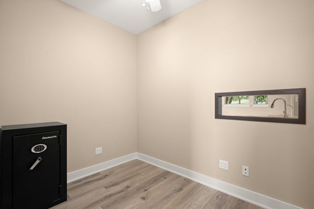 9808 Longhorn SKWY, Dripping Springs, TX 78620