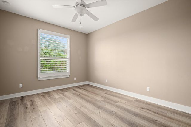 9808 Longhorn SKWY, Dripping Springs, TX 78620