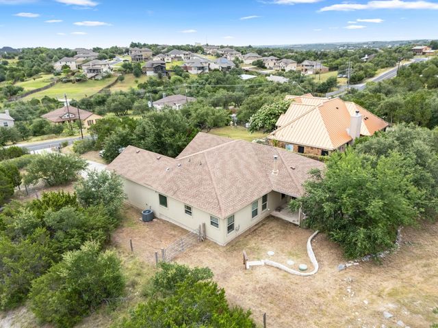 9808 Longhorn SKWY, Dripping Springs, TX 78620