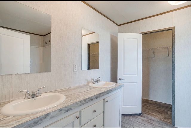 21 Kenzi Drive, Mineral Wells, TX 76067
