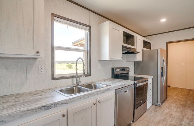 21 Kenzi Drive, Mineral Wells, TX 76067