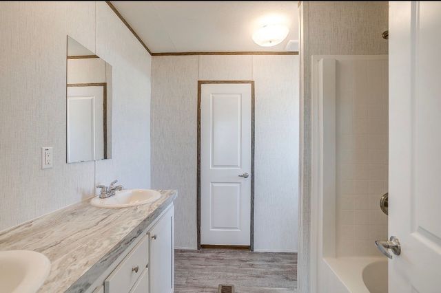 21 Kenzi Drive, Mineral Wells, TX 76067