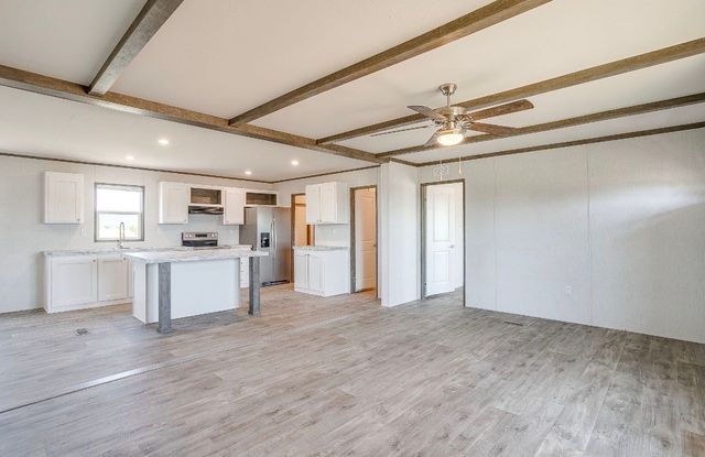 21 Kenzi Drive, Mineral Wells, TX 76067