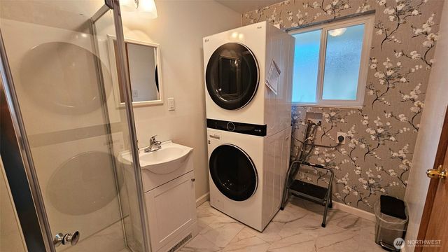 7210 Husky Way SE, Lacey, WA 98503