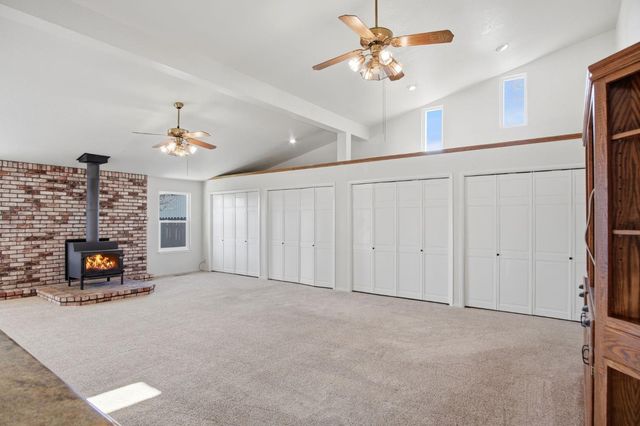 16166 Lawrence Rd, Escalon, CA 95320