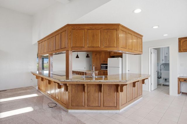 16166 Lawrence Rd, Escalon, CA 95320