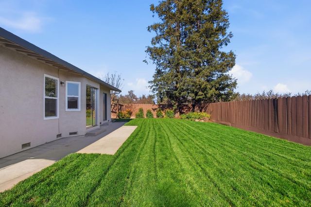 16166 Lawrence Rd, Escalon, CA 95320