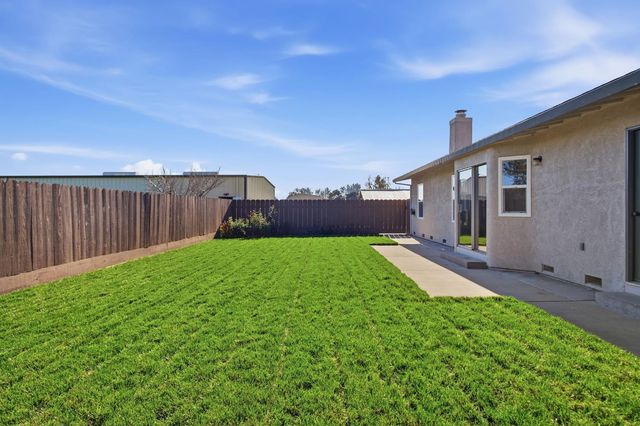 16166 Lawrence Rd, Escalon, CA 95320