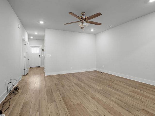 1550 Rivermeade Drive, Moore, SC 29369