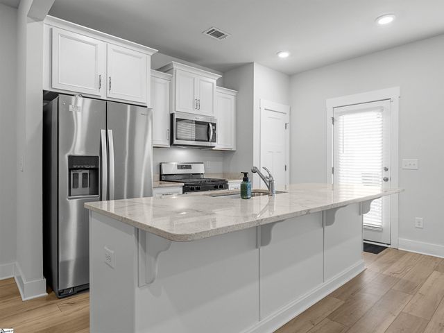 1550 Rivermeade Drive, Moore, SC 29369