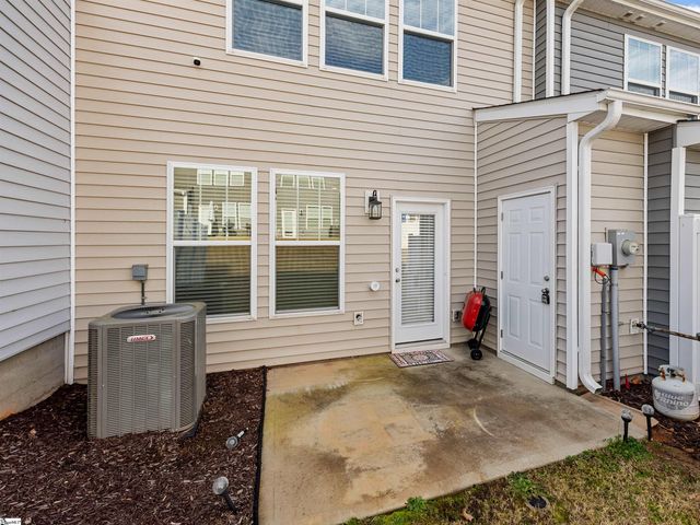 1550 Rivermeade Drive, Moore, SC 29369