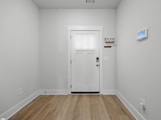 1550 Rivermeade Drive, Moore, SC 29369