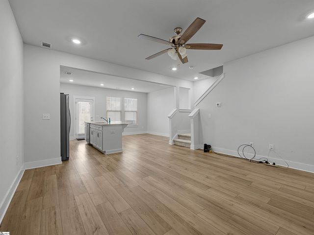 1550 Rivermeade Drive, Moore, SC 29369