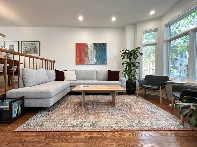 1457 W Wrightwood Avenue, Chicago, IL 60614