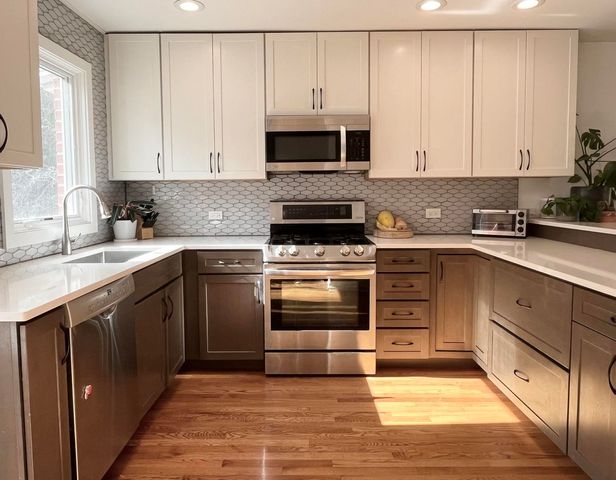 1457 W Wrightwood Avenue, Chicago, IL 60614