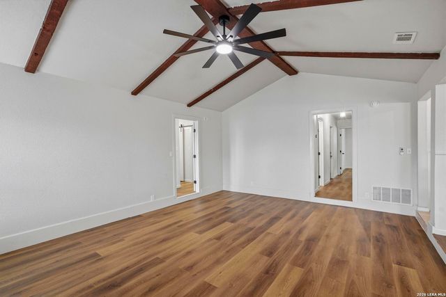 130 BOLERIO DR, Universal City, TX 78148