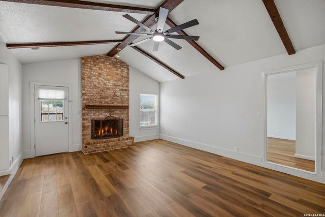 130 BOLERIO DR, Universal City, TX 78148
