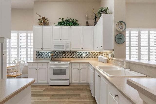 10 RIVER PARK DRIVE N, Palm Coast, FL 32137