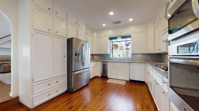 3340 Precinct Line Road, Richmond, TX 77406