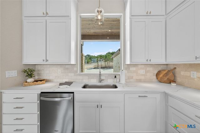 169 Longwood, New Braunfels, TX 78132