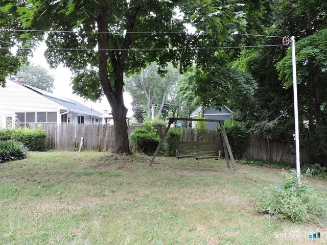 92 Vernon Street, Manchester, CT 06042